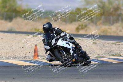 media/Mar-28-2022-Superbike Trackdays (Mon) [[b8603d0f67]]/Open Track Time/Turn 7/